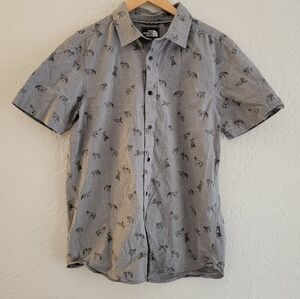The North Face Wolves Shirt Medium